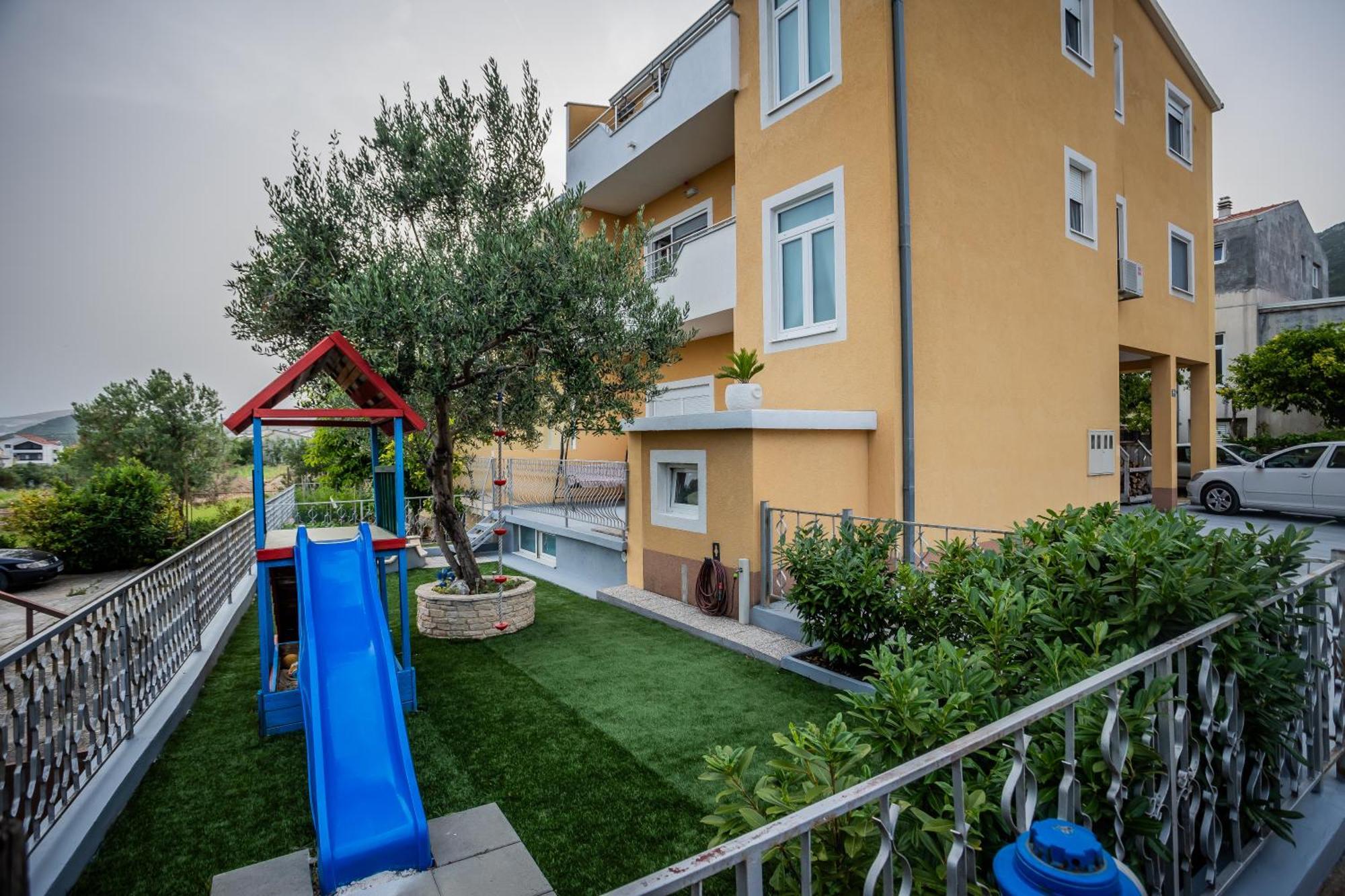 Apartman Marioeta Kaštel Stari Exterior foto