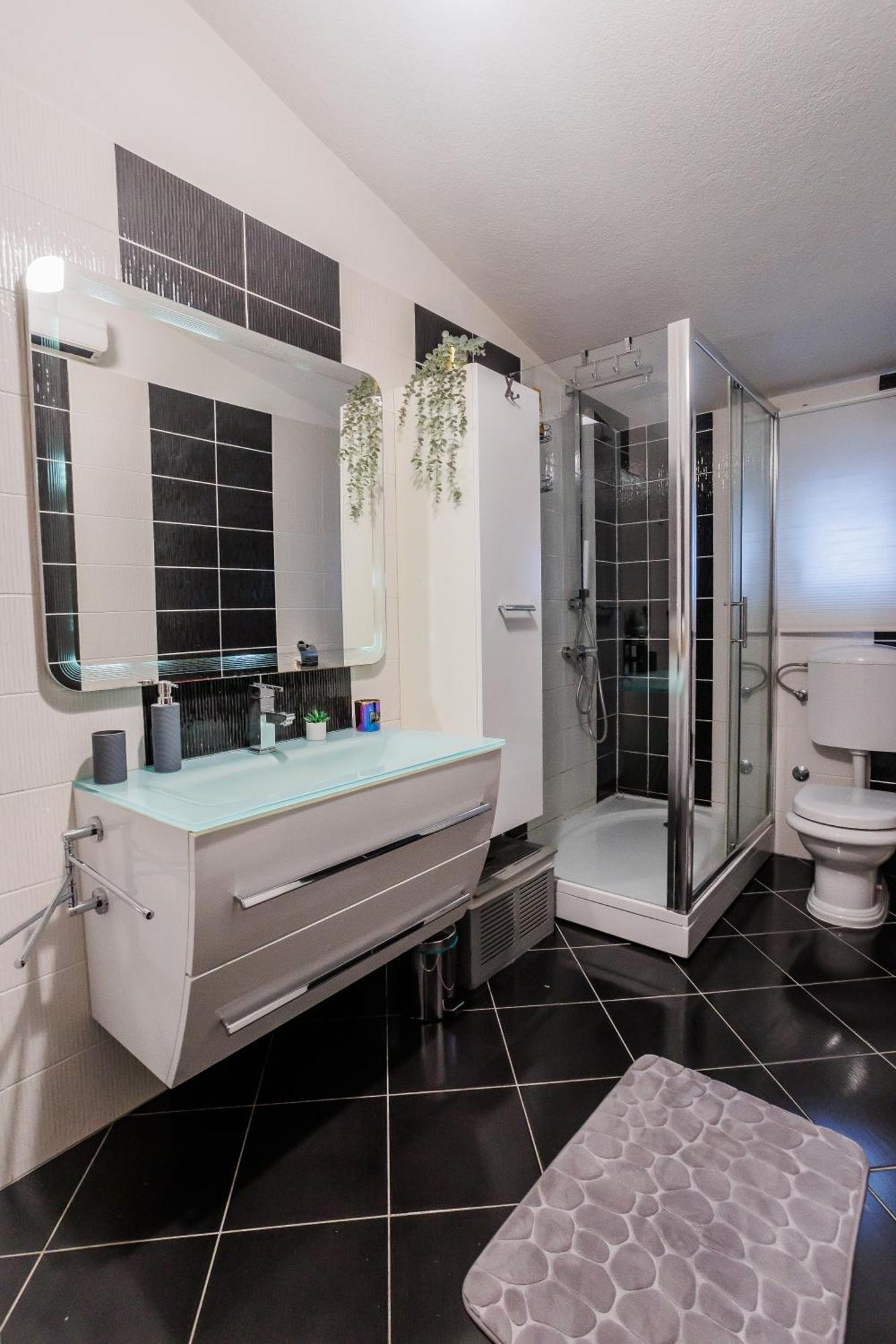 Apartman Marioeta Kaštel Stari Exterior foto