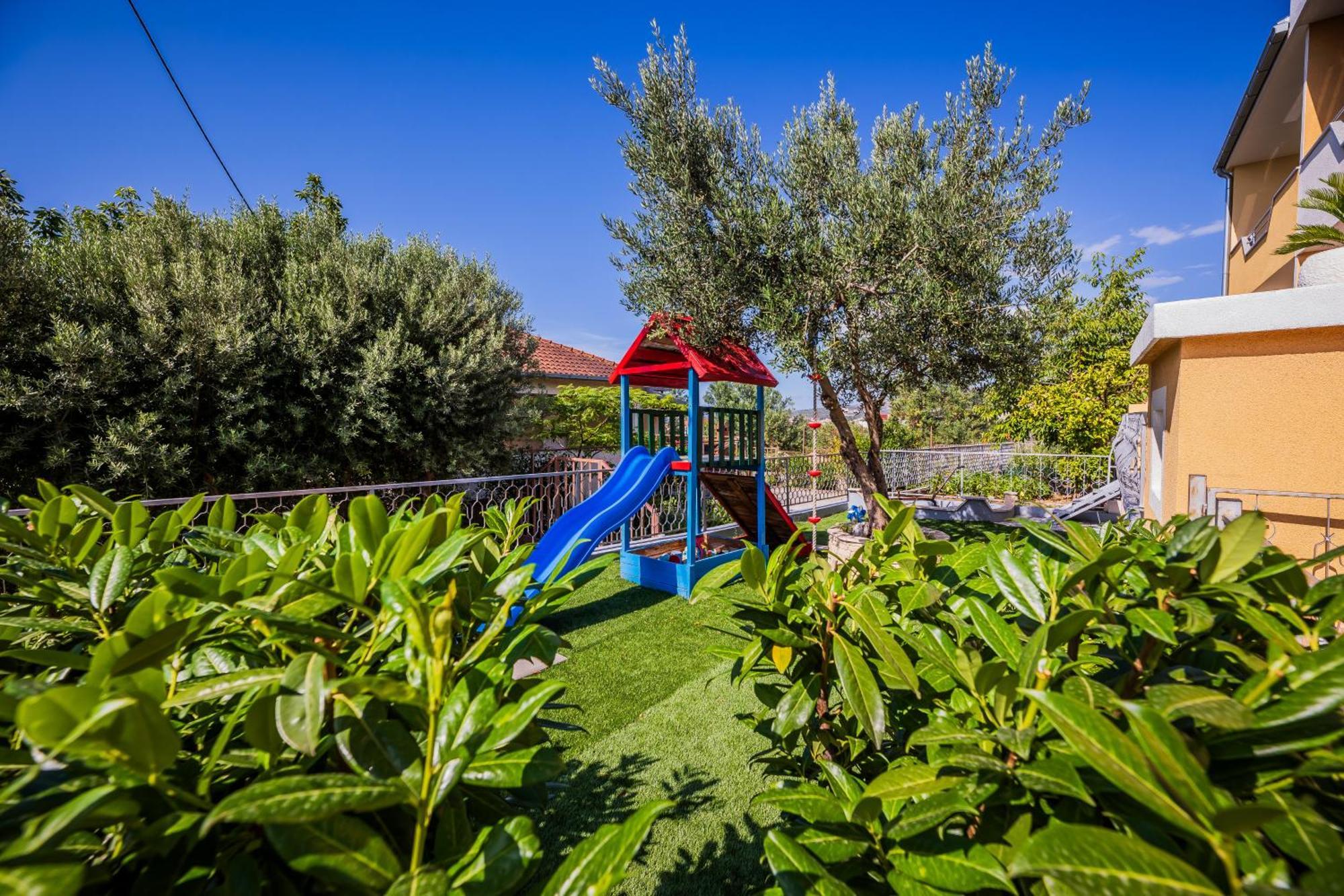 Apartman Marioeta Kaštel Stari Exterior foto